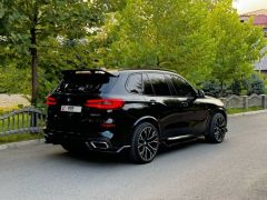 Photo of the vehicle BMW X5