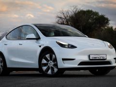 Сүрөт унаа Tesla Model Y