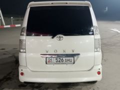 Сүрөт унаа Toyota Voxy