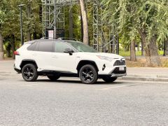 Сүрөт унаа Toyota RAV4