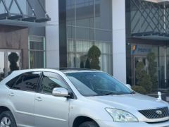 Сүрөт унаа Toyota Harrier