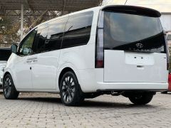 Фото авто Hyundai Staria