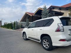 Photo of the vehicle Lexus GX