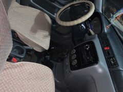 Сүрөт унаа Honda CR-V