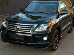 Photo of the vehicle Lexus LX