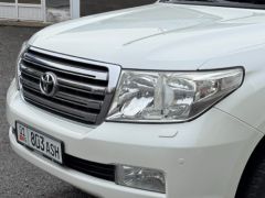 Сүрөт унаа Toyota Land Cruiser