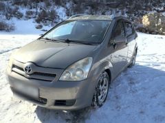 Сүрөт унаа Toyota Corolla Verso