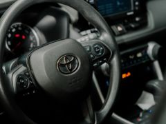 Сүрөт унаа Toyota RAV4