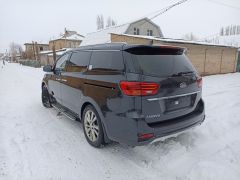 Сүрөт унаа Kia Carnival