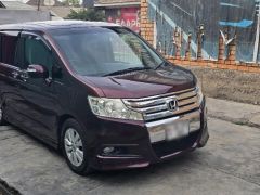 Фото авто Honda Stepwgn