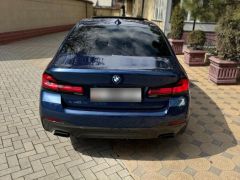 Photo of the vehicle BMW 5 Series