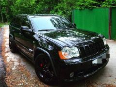 Сүрөт унаа Jeep Grand Cherokee SRT8