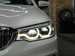 Photo of the vehicle BMW 5 Series