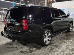 Photo of the vehicle Chevrolet Suburban