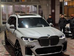 Фото авто BMW X7