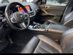 Photo of the vehicle BMW X5