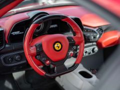 Фото авто Ferrari 458