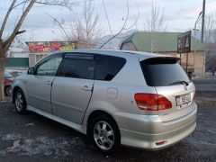 Сүрөт унаа Toyota Ipsum