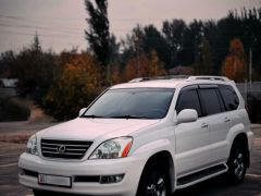 Photo of the vehicle Lexus GX