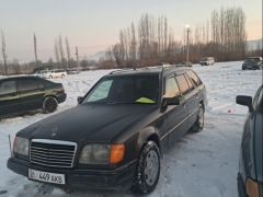 Сүрөт унаа Mercedes-Benz W124