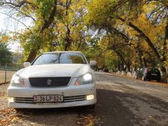 Фото авто Toyota Crown