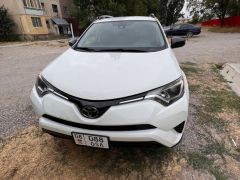 Сүрөт унаа Toyota RAV4