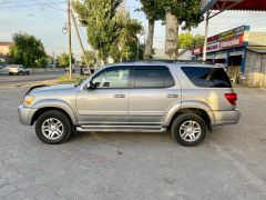 Фото авто Toyota Sequoia