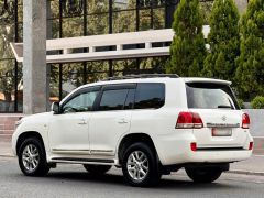 Сүрөт унаа Toyota Land Cruiser