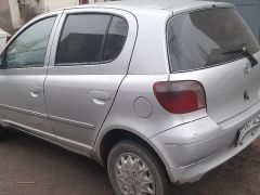 Сүрөт унаа Toyota Vitz