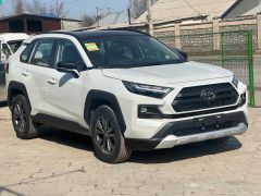 Сүрөт унаа Toyota RAV4