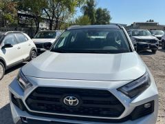 Сүрөт унаа Toyota RAV4