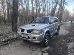 Сүрөт унаа Mitsubishi Montero Sport