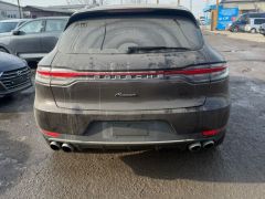 Photo of the vehicle Porsche Macan