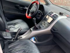 Сүрөт унаа Toyota Auris