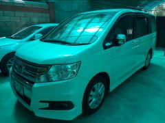 Фото авто Honda Stepwgn