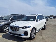 Photo of the vehicle BMW X7