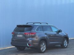 Photo of the vehicle Toyota Highlander