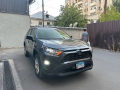 Photo of the vehicle Toyota RAV4