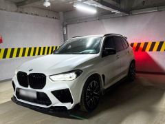 Photo of the vehicle BMW X5