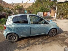 Фото авто Toyota Vitz