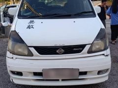 Сүрөт унаа Nissan Serena