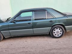 Сүрөт унаа Mercedes-Benz W124