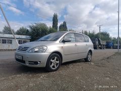 Сүрөт унаа Toyota Avensis Verso