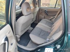 Сүрөт унаа Toyota RAV4