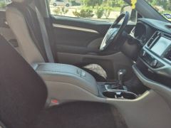 Photo of the vehicle Toyota Highlander