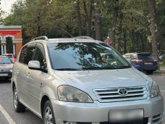 Сүрөт унаа Toyota Avensis Verso