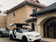 Фото авто Tesla Model X