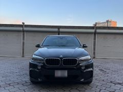 Photo of the vehicle BMW X5