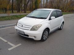 Сүрөт унаа Toyota Ist