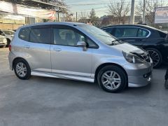 Фото авто Honda Fit